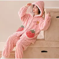 草莓小熊睡衣女冬季卡通保暖女士休闲套装秋冬新款加绒加厚家居服