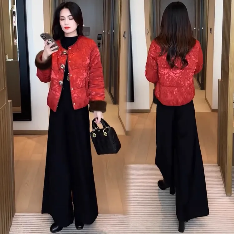 新中式国风棉衣外套女今年冬季新款时髦洋气带毛领盘扣保暖棉服潮