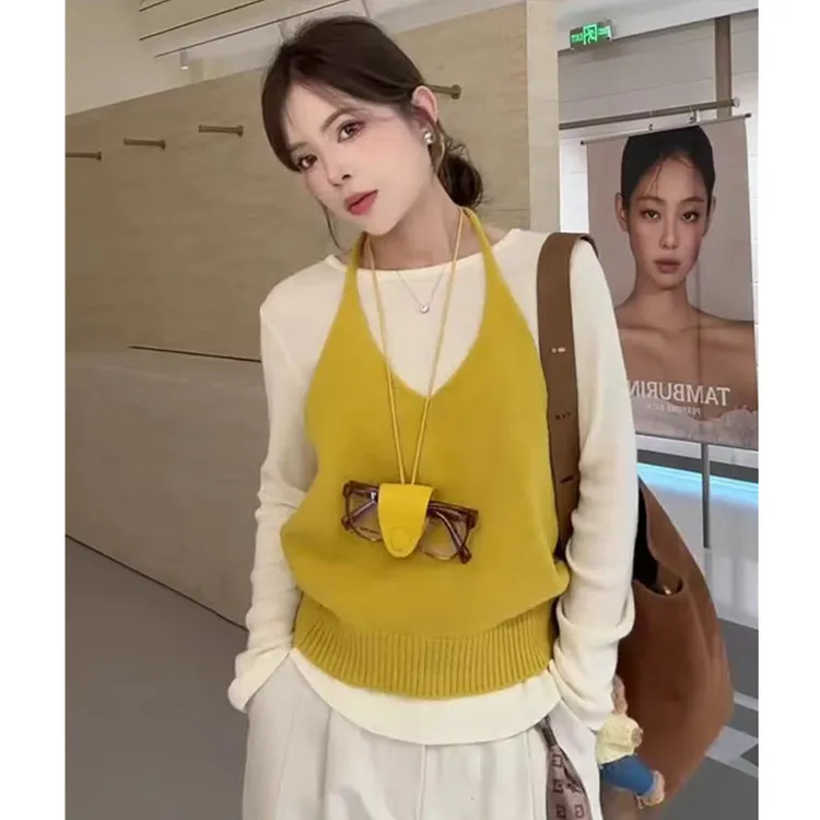 韩系叠穿独特挂脖针织背心吊带女秋季新款洋气减龄外搭马甲上衣潮