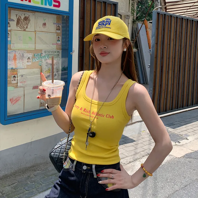 黄色美式吊带背心女夏外穿新款宽肩内搭夏季百搭辣妹打底无袖上衣