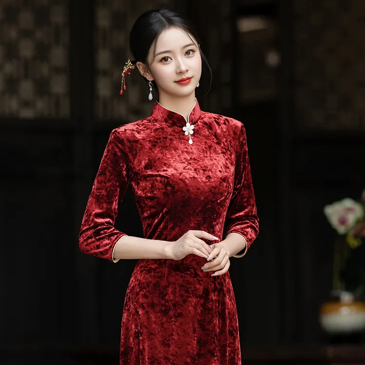 10月份喜婆婆婚宴装2025新款高端新中式妈妈礼服改良旗袍平时可穿