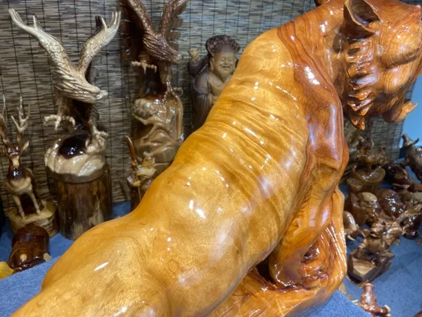 家居工艺品客厅办公室装饰手工黄色根雕大气摆件老虎雕刻雕塑动物