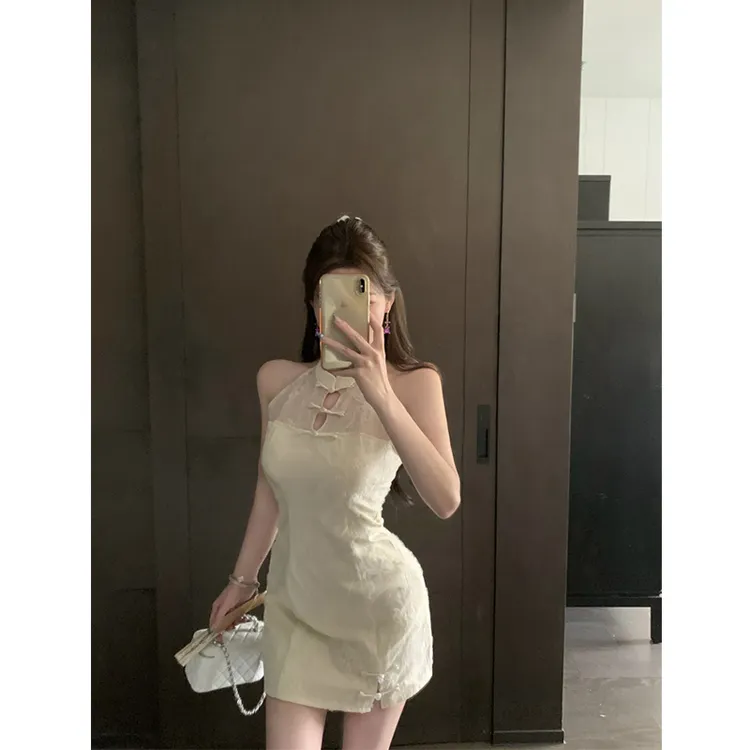 2025夏季新款新中式通勤淑女风设计感网纱盘扣短款修身包臀连衣裙