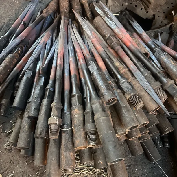 28粗抽油杆四棱冰锥锻造冰川除油