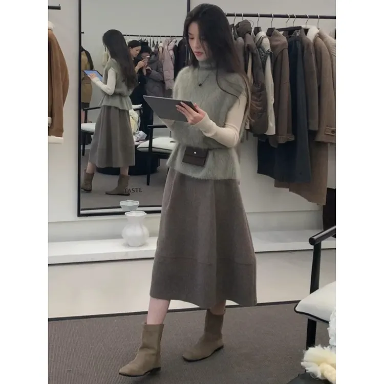 MARIE.COCO韩系秋冬软糯针织毛衫上衣叠穿背心半身裙温柔装一整套