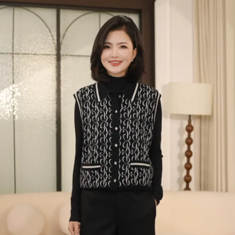 枫竺阿楠anan羊毛翻领提花马甲出游服饰女叠穿坎肩背心秋季上衣