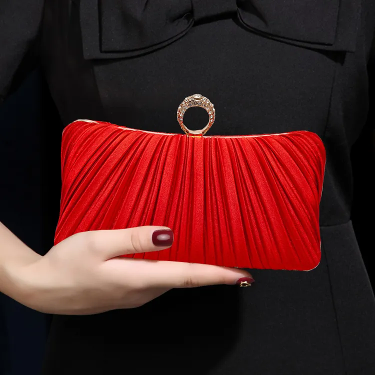 2026新款红色新娘包结婚包戒指手拿包喜婆婆手包礼服旗袍包放红包