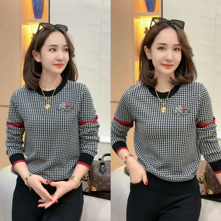【彩钻小象】桑蚕丝莱赛尔秋冬休闲千鸟格拼色圆领针织衫XY241968