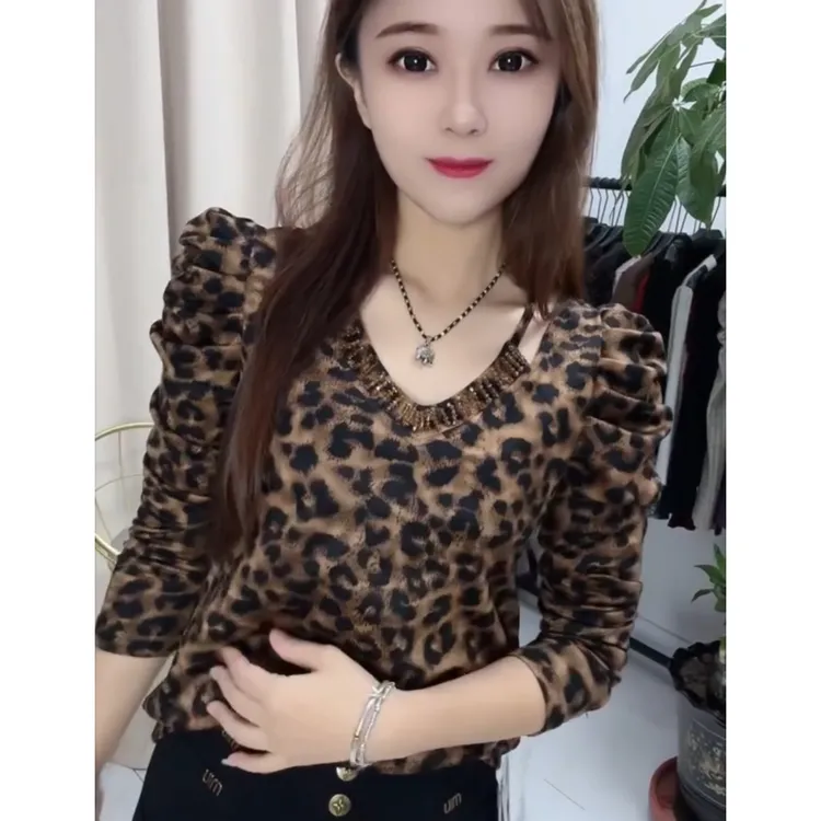 豹纹V领长袖打底衫时尚修身显瘦女士上衣秋冬款