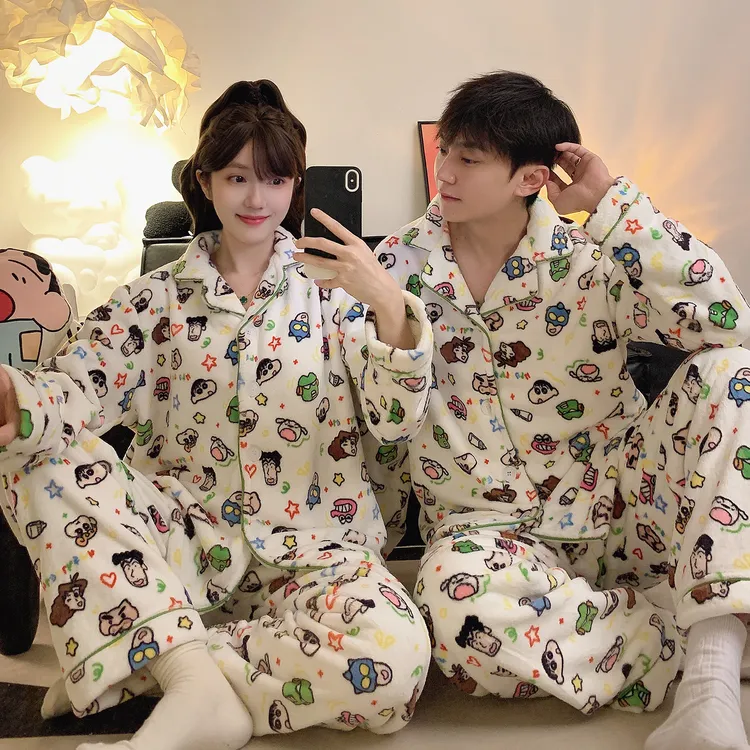 蜡笔小新秋冬季法兰绒卡通睡衣男套装加厚保暖卡通大码女士家居服