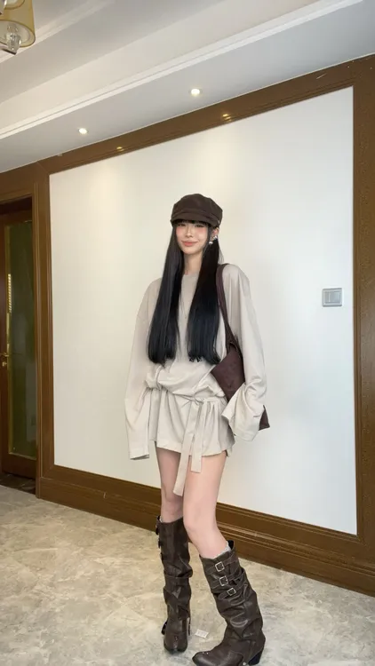 【NiNi】秋季新品辣妹酷帅长袖时尚休闲百搭宽松彩色慵懒风大板T恤