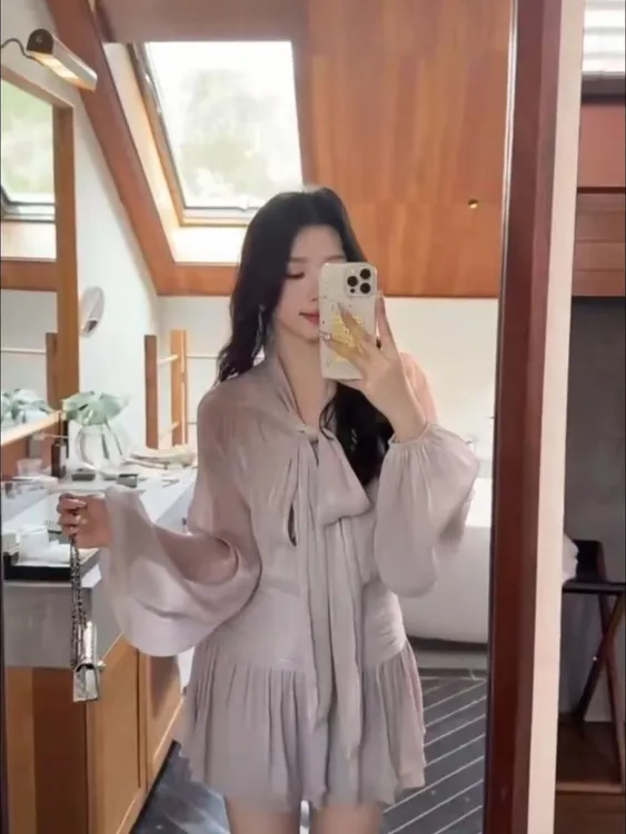 早春新款轻熟风气质绑带宽松长袖上衣高腰显瘦休闲半身裙两件套女