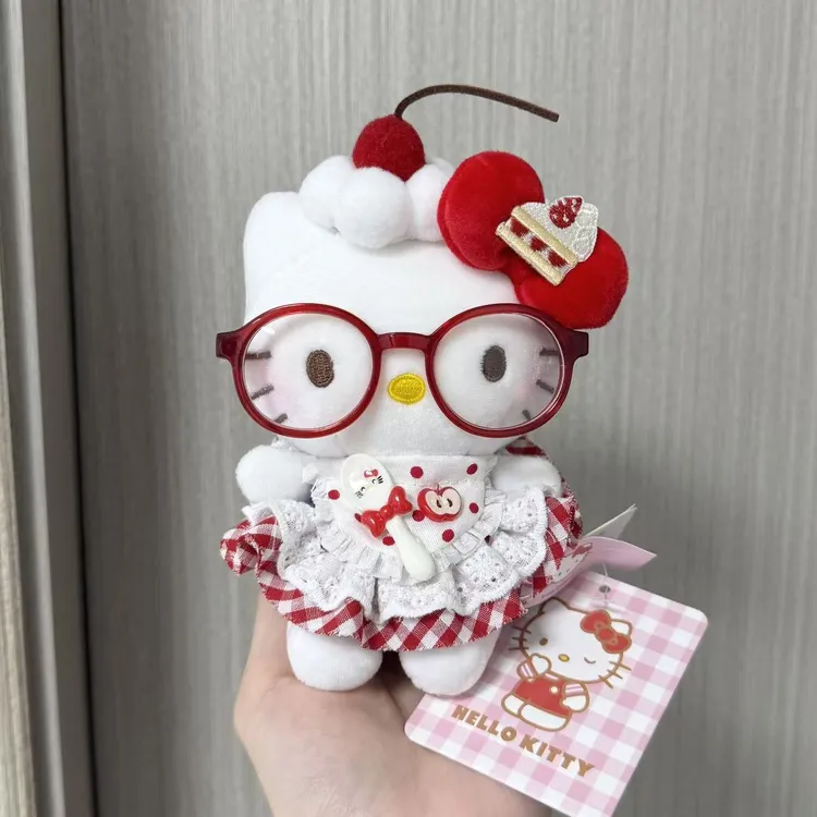 正版【蛋糕苹果围兜】HelloKitty 可爱少女包包挂件车载摆件钥匙扣