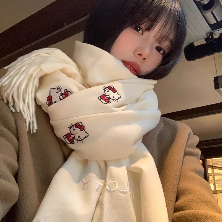 正版授权Hellokitty刺绣仿羊绒围巾女2025年冬季保暖护颈学生围脖