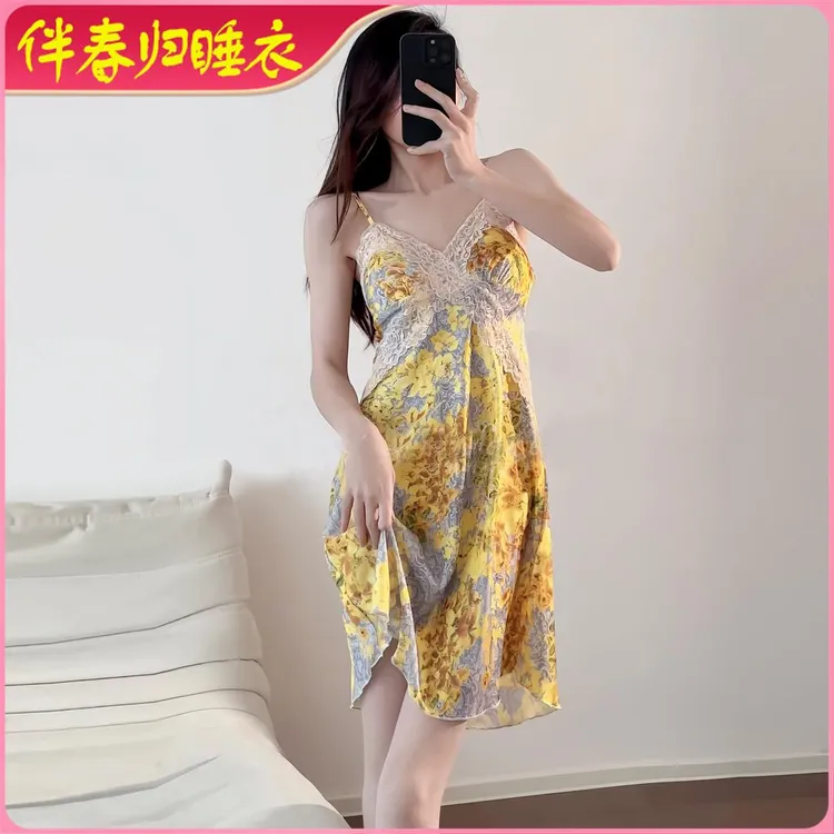 性感睡衣女夏季冰丝薄款碎花黄色战袍带胸垫新款印花吊带睡裙睡袍