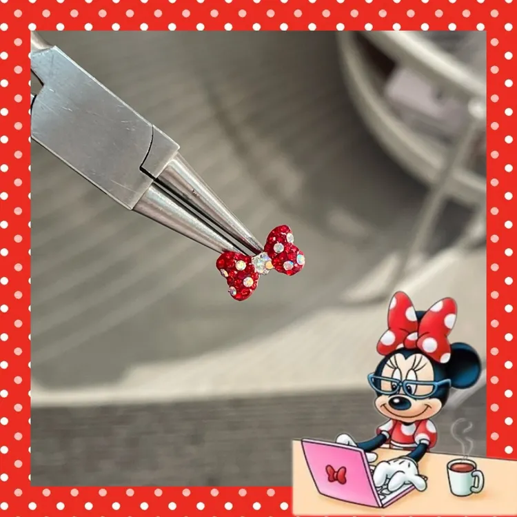 非金属仿水晶耳饰 盈莱独创镶钻迷你蝴蝶结耳钉米妮y2k可爱少女