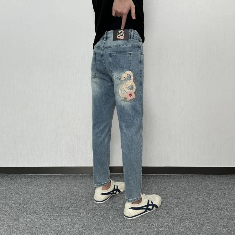 夏季刺绣牛仔裤男款2025年新款男士莱赛尔薄款韩版修身小脚九分裤