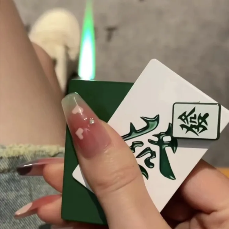 网红解压个性新款创意金属麻将打火机防风高颜值旋转生日礼物潮流