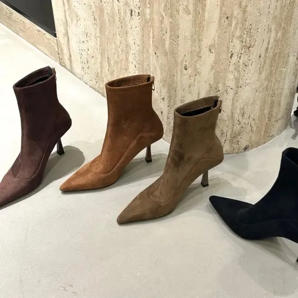 细跟绒面尖头时装靴女2025秋冬新款韩版百搭女靴子袜靴套筒短靴女