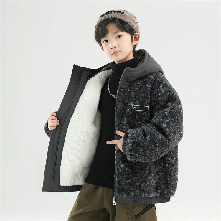男童冬季羊羔绒外套加绒加厚2025新款中大童冬装儿童冬季毛毛衣潮