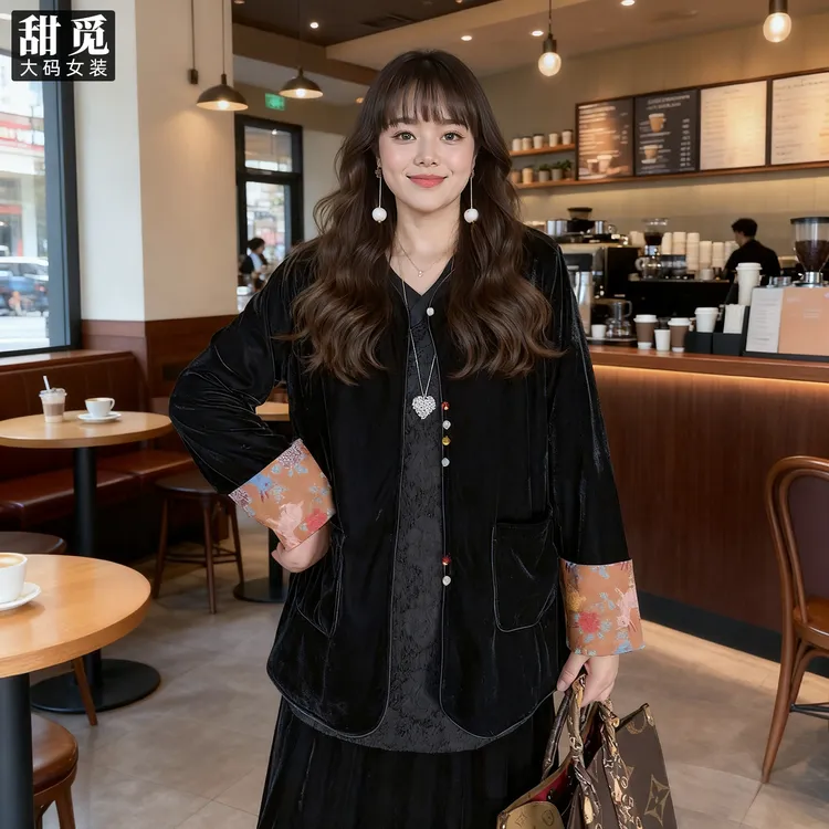 甜觅特大码女装2025春秋装胖mm300斤新中式国风中长款丝绒V领外套