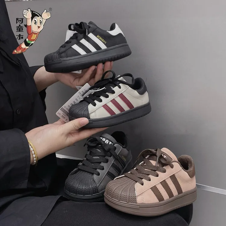 阿童木秋冬季2025新款儿童加绒贝壳头板鞋女童休闲百搭轻便运动鞋