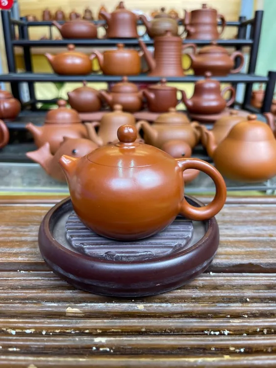 吴嘉麒（凤鸣寒江凤雏将军竹节广源西施）潮州手拉壶原矿朱泥全手工