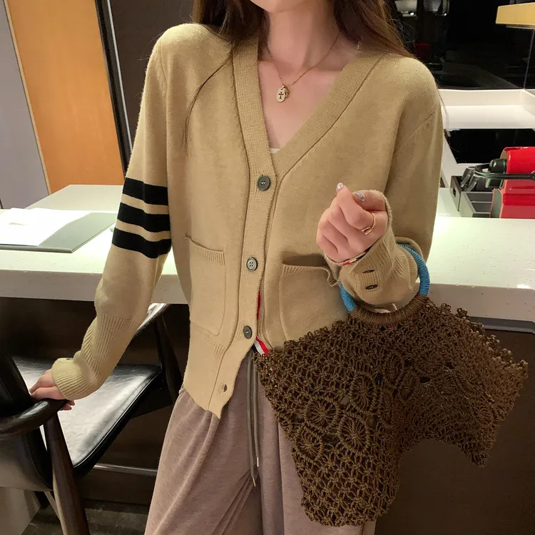 秋冬季开衫v领老钱风针织撞色针织衫