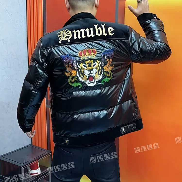 阿伟家冬季男士高品质修身刺绣老虎款羽绒服时尚潮流都市轻奢外套