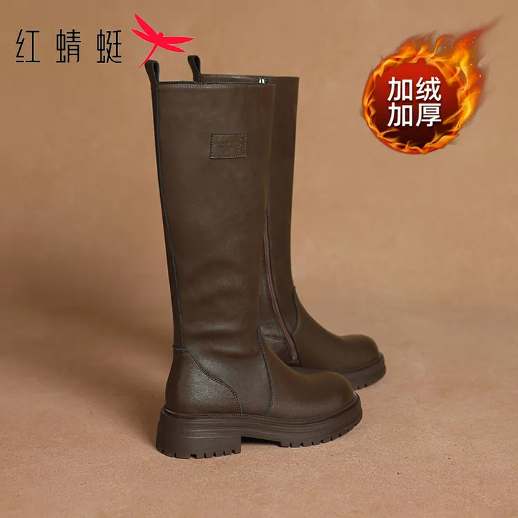 红蜻蜓棕色圆头马丁靴女款2025新款秋冬不过膝显高显瘦高筒长靴子