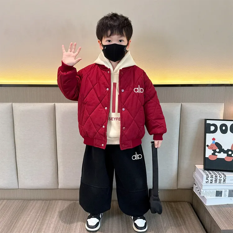 男童冬季套装2025新款帅气时髦儿童衣服加绒加厚秋冬款外套三件套