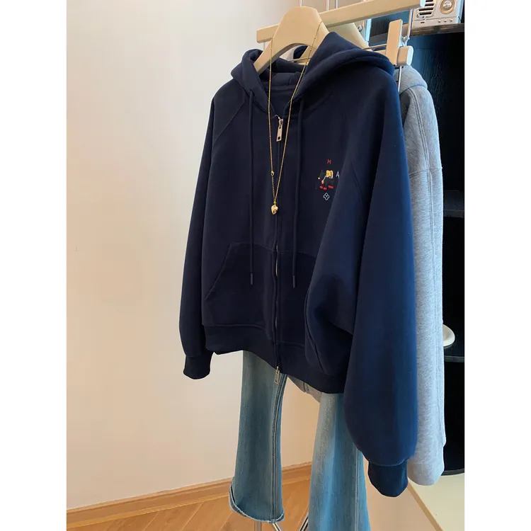 胖妹妹240斤大码藏青色小狗刺绣连帽卫衣女秋冬拉链外套休闲上衣