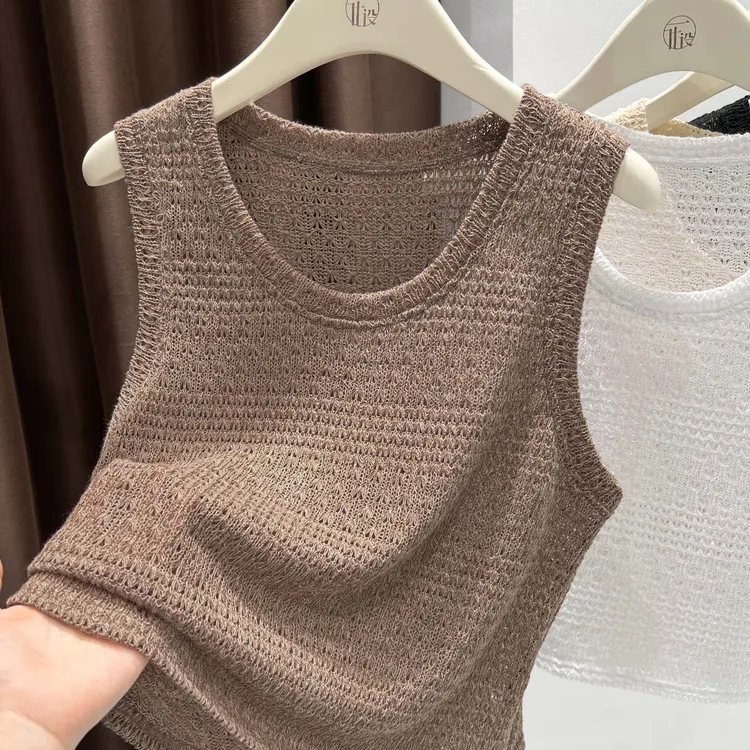 卡其色圆领镂空小背心秋冬爆款洋气叠穿无袖上衣女宽松针织打底衫