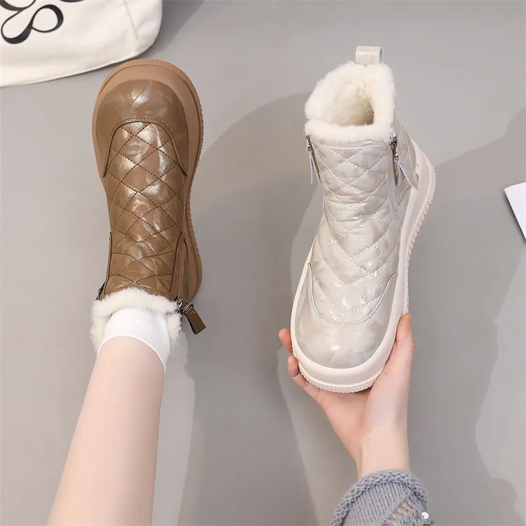 韩版厚底保暖雪地靴女2025年冬季新款东北抗寒加厚显瘦软底大棉靴