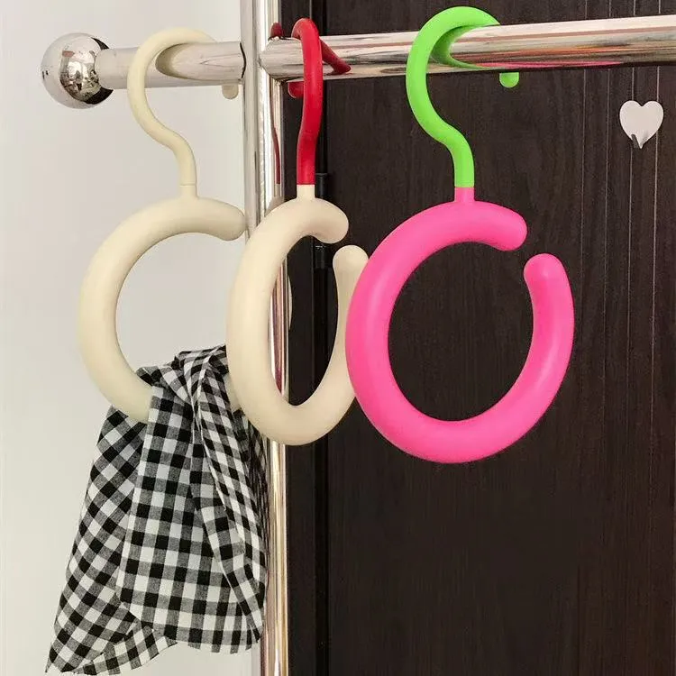 【三个装】多巴胺挂钩多功能可旋转免打孔围巾帽子包包挂架丝巾架