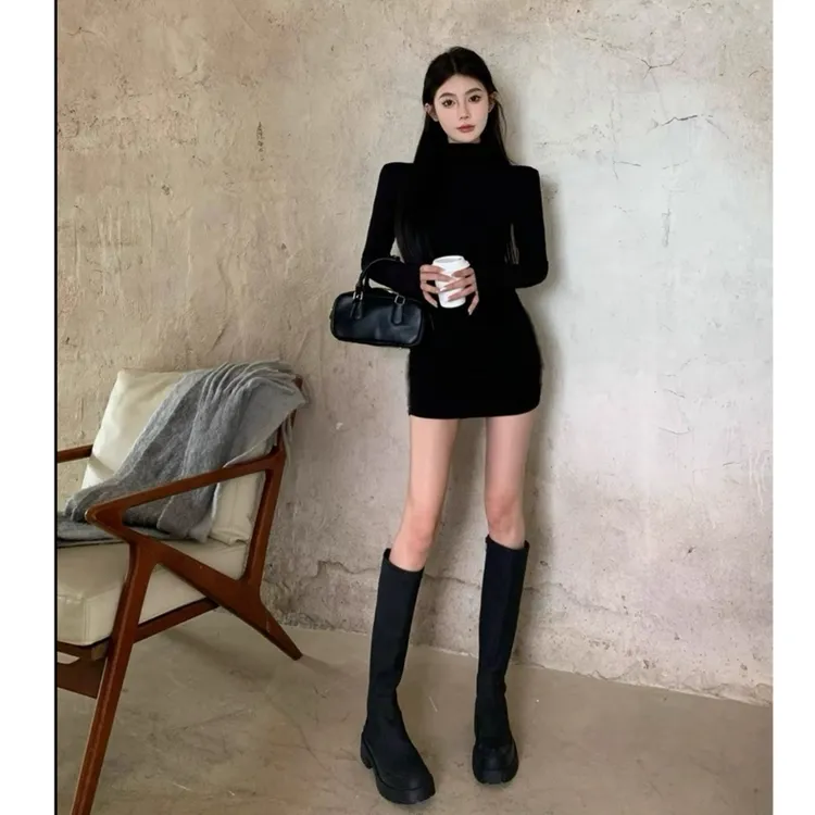秋冬辣妹半高领长袖修身包臀连衣裙内搭打底短裙女装新款气质百搭