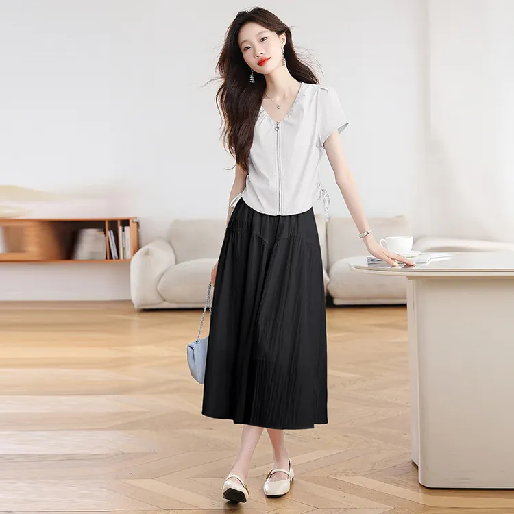 轻熟通勤风新款法式夏季宽松气质高腰穿搭T恤A字半身裙时尚套装
