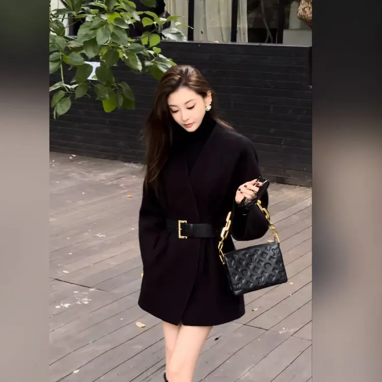 KIKI【第五大道】冬季保暖立体圈圈肌理羊毛100羊毛外套25W56