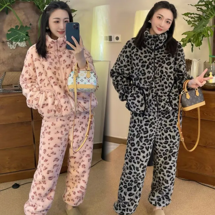 甜美粉色豹纹珊瑚绒加厚保暖睡衣家居服套装女2025秋冬新款两件套