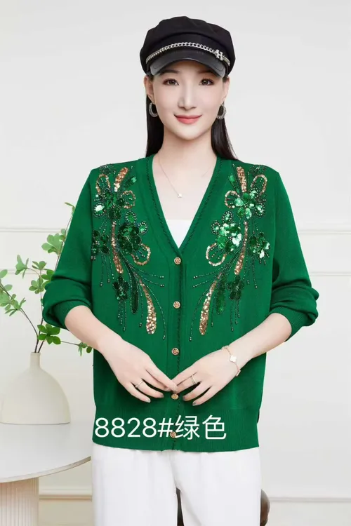 8828宽松型常规款V字领中老年女装大码绣花妈妈装毛衣