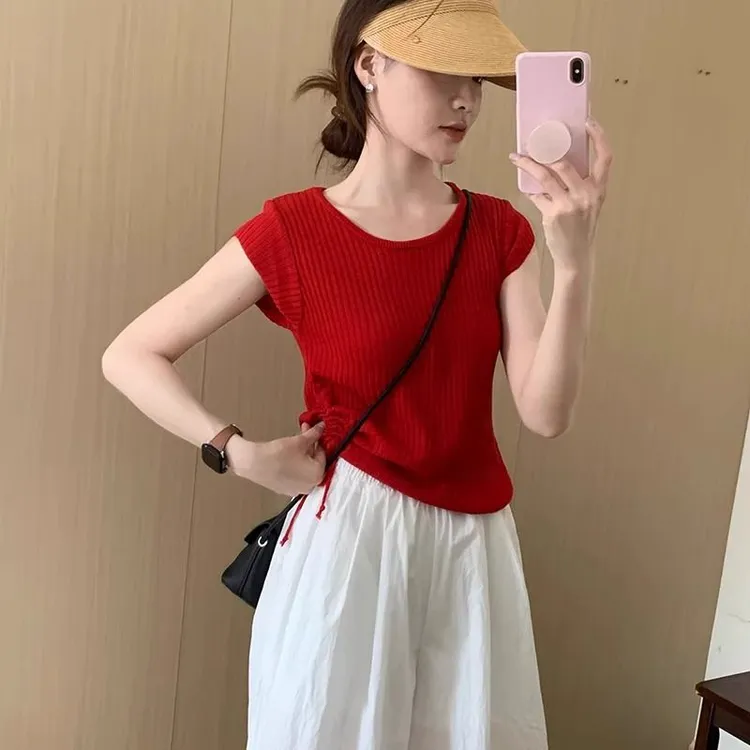 红色圆领洋气设计感百搭短袖T恤时尚女2025外穿修身显瘦正肩上衣
