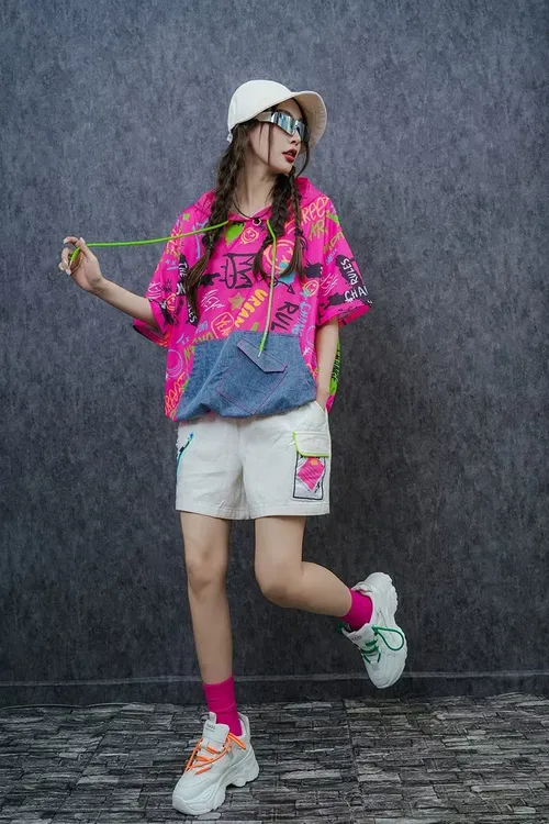 清货清货。潮牌短袖拼接连帽T恤