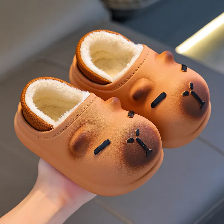 卡皮巴拉儿童加绒保暖棉拖鞋踩屎感男童冬季卡通可爱防滑室内软底