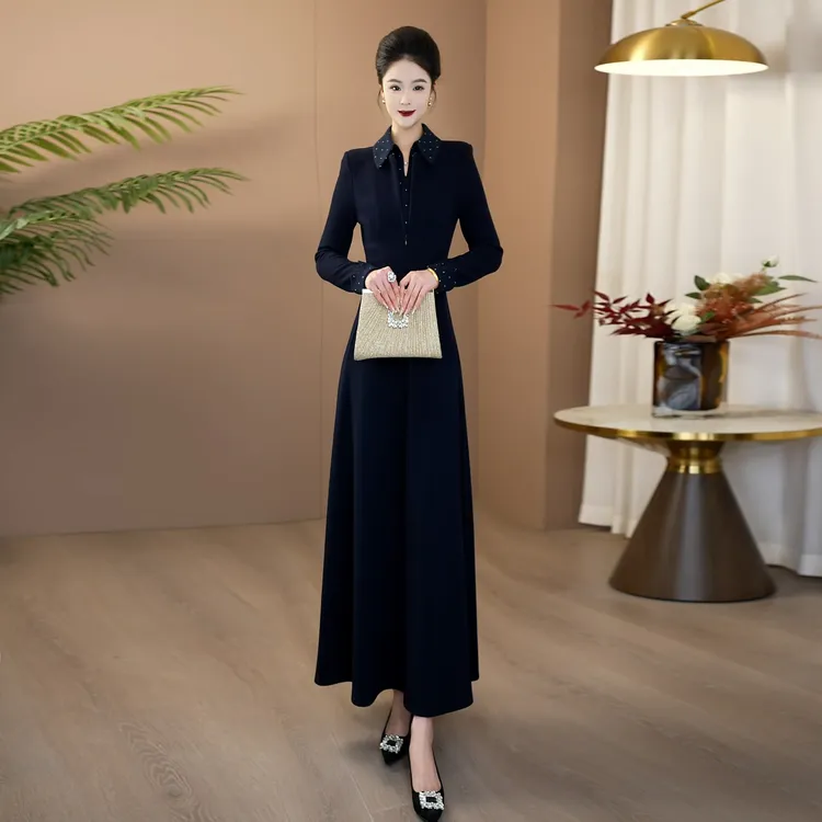 高端显瘦简约气质大气十足连衣裙2025新款修身时尚高贵裙子260