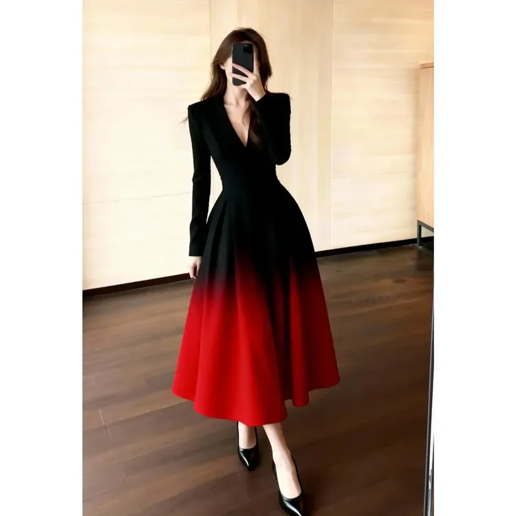 红色渐变高级V领小香风连衣裙女秋冬气质名媛高贵显瘦长款长裙子