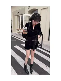 3940#高腰丝绒短裤 