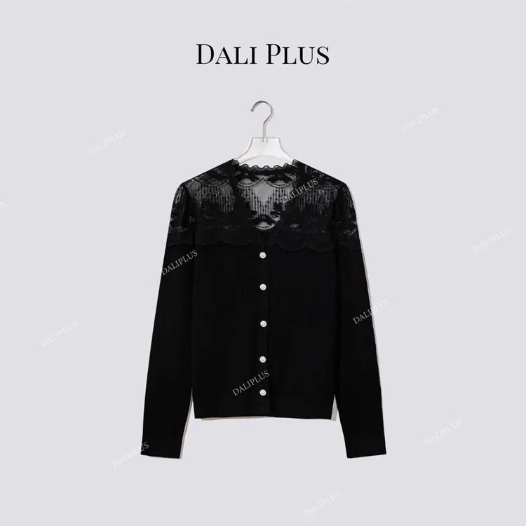 DALI PLUS“镂空花边蕾丝”拼接针织精致百搭开衫-D5CK2134