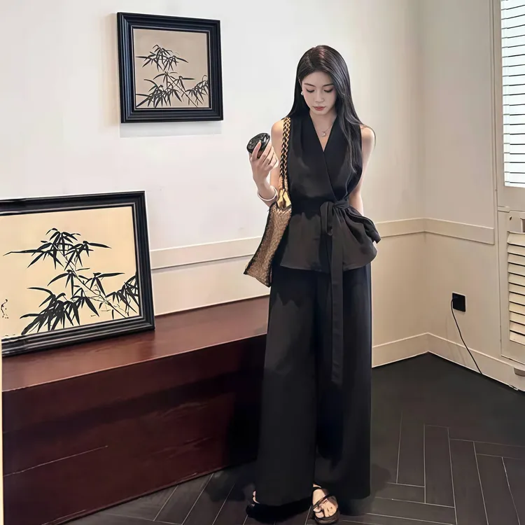 高级感黑色两件套女2025夏季新款时尚气质无袖上衣绑带阔腿裤套装