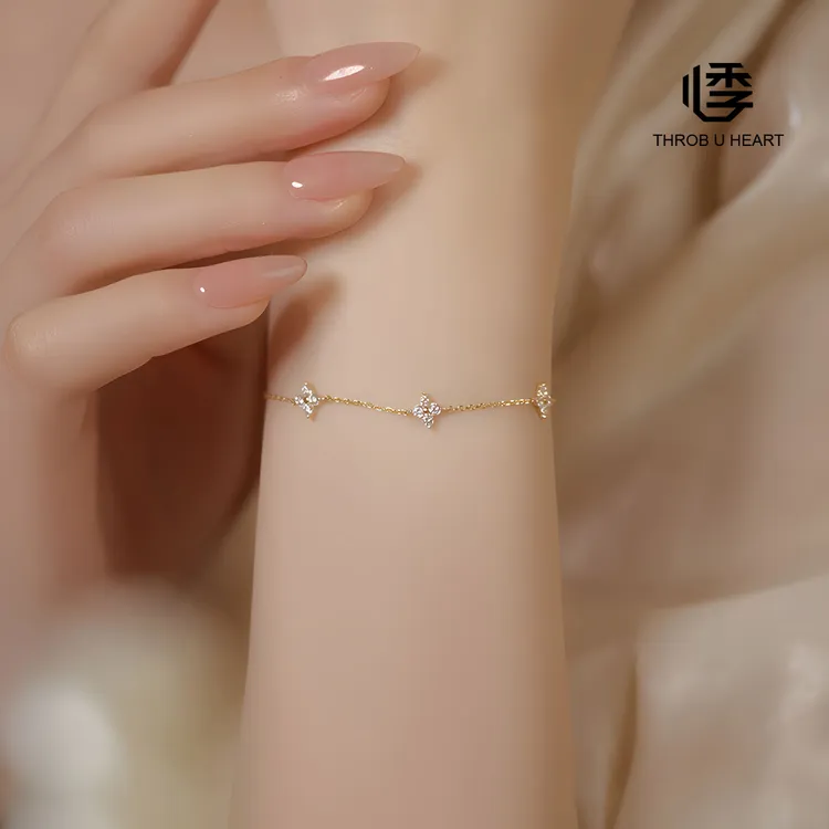 925银手链 镶钻满天星四叶草通体S925银手链简约气质细链耳圈纯银