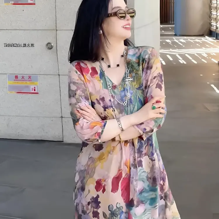 高级感时尚轻奢气质V领法式睡衣裙女夏季新款裙子收腰显瘦碎花裙